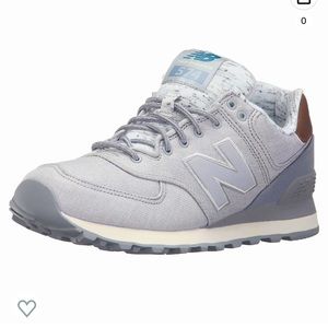 New balance women’s sneakers!